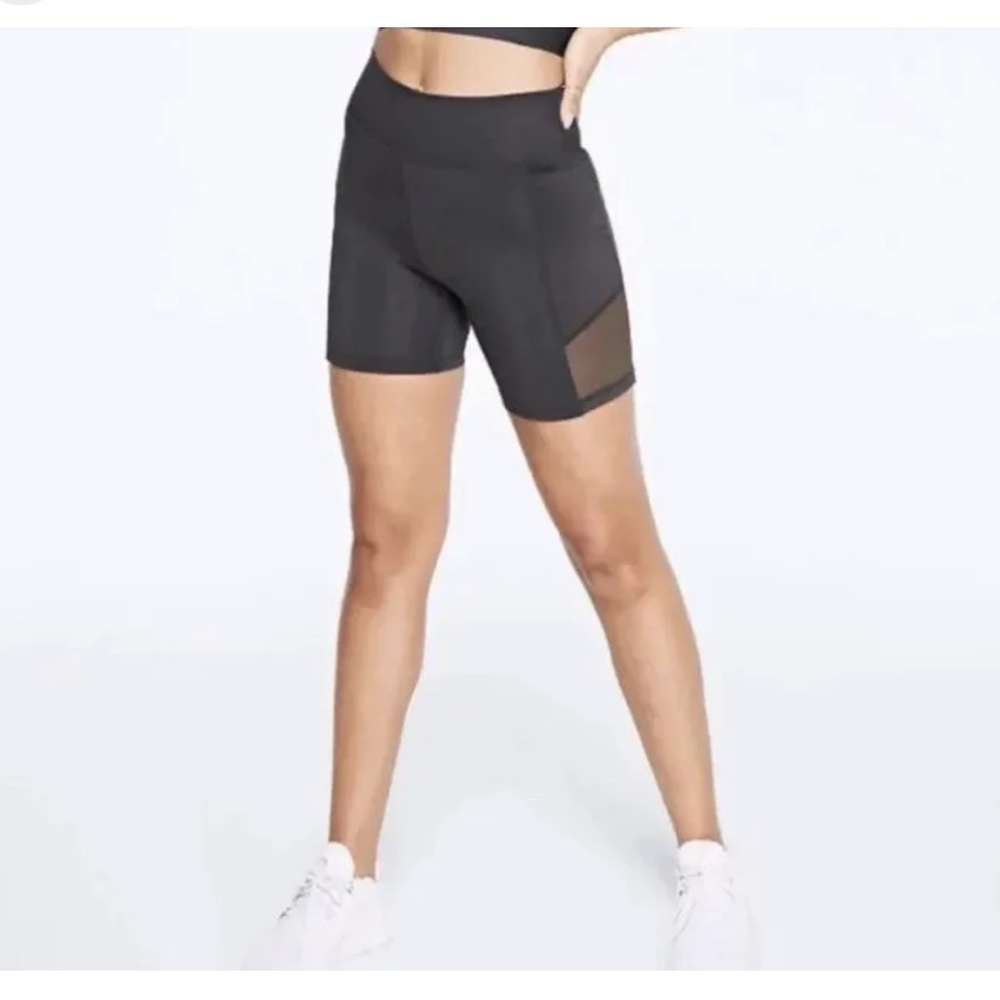 VS PINK Ultimate bike shorts 6”